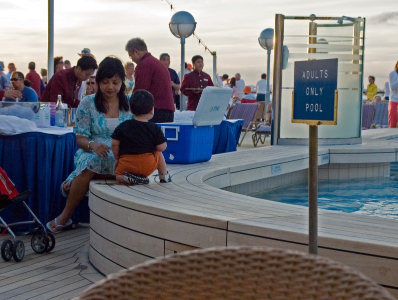 027_DSC_4845.jpg - Mommy, I'm goin for a swim