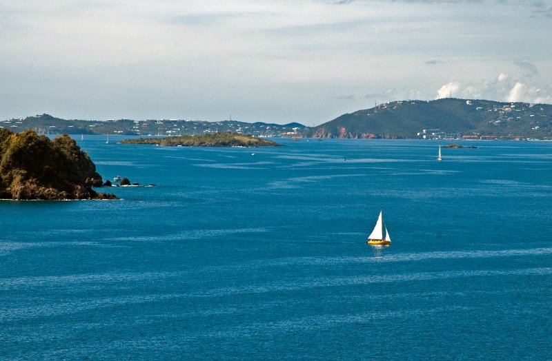 029_DSC_4901.jpg - Looking back at St. Thomas