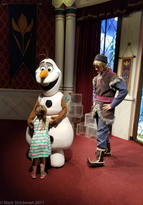 20170906_155551------Chillin' with the Frozen crowd at California Adventure-------September 06, 2017