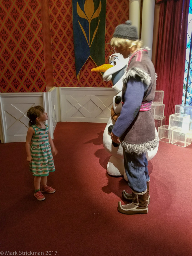 20170906_155611------Chillin' with the Frozen crowd at California Adventure-------September 06, 2017