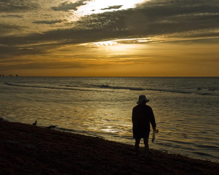 DSC_0798.jpg - Sunrise shelling