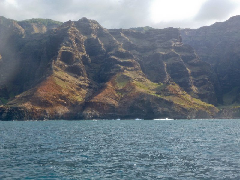 148P1000129.jpg - Na Pali Coast sunset dinner cruise, Holo Holo Charters