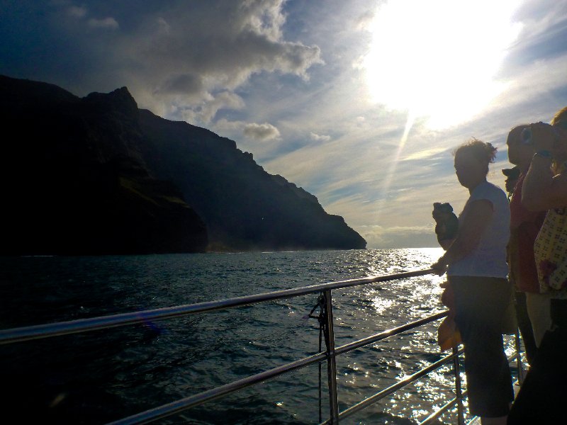 161P1000151.jpg - Na Pali Coast sunset dinner cruise, Holo Holo Charters