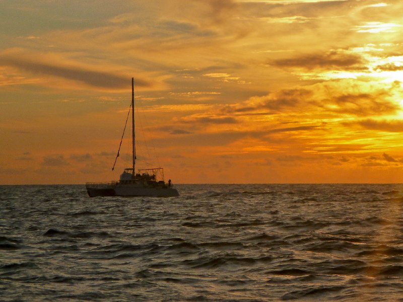 166P1000162.jpg - Na Pali Coast sunset dinner cruise, Holo Holo Charters